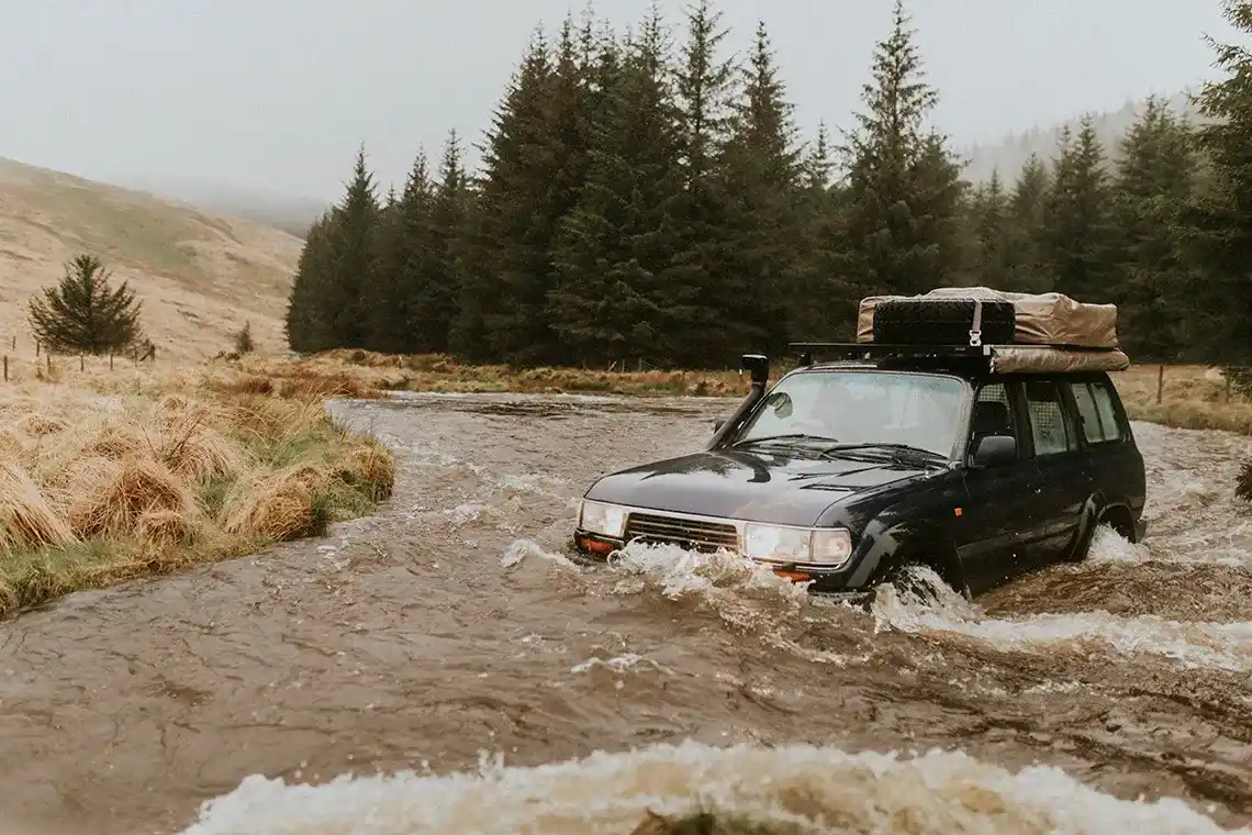 calcular-valor-mercado-venal-coche-inundado